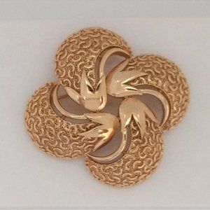 TRIFARI Textured Smooth Gold‎ Tone Small Dome Swirl Brooch Pin